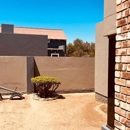 Otis Self Catering Apartment Walvis Bay Exterior photo